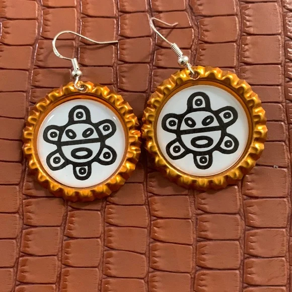 Charity item: Puerto Rico Taino Sun handcrafted bottle Cap Earrings. - Picture 1 of 12
